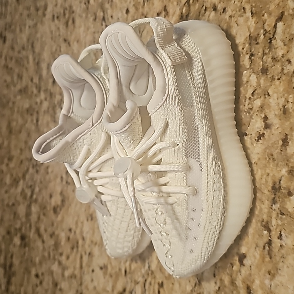 9½US Adidas Yeezy bone sneakers